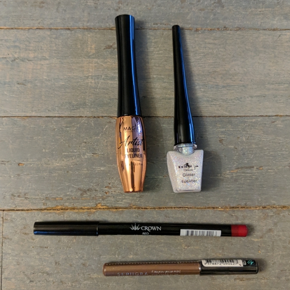 Eye liner